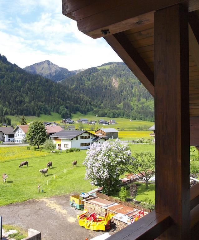 Ferienbauernhof Moosbrugger Apartment Schoppernau Room photo